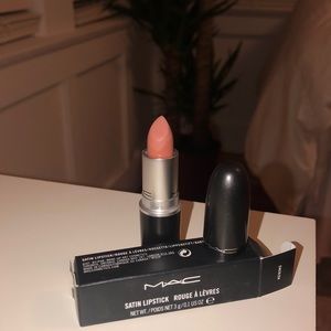Matte Lipstick